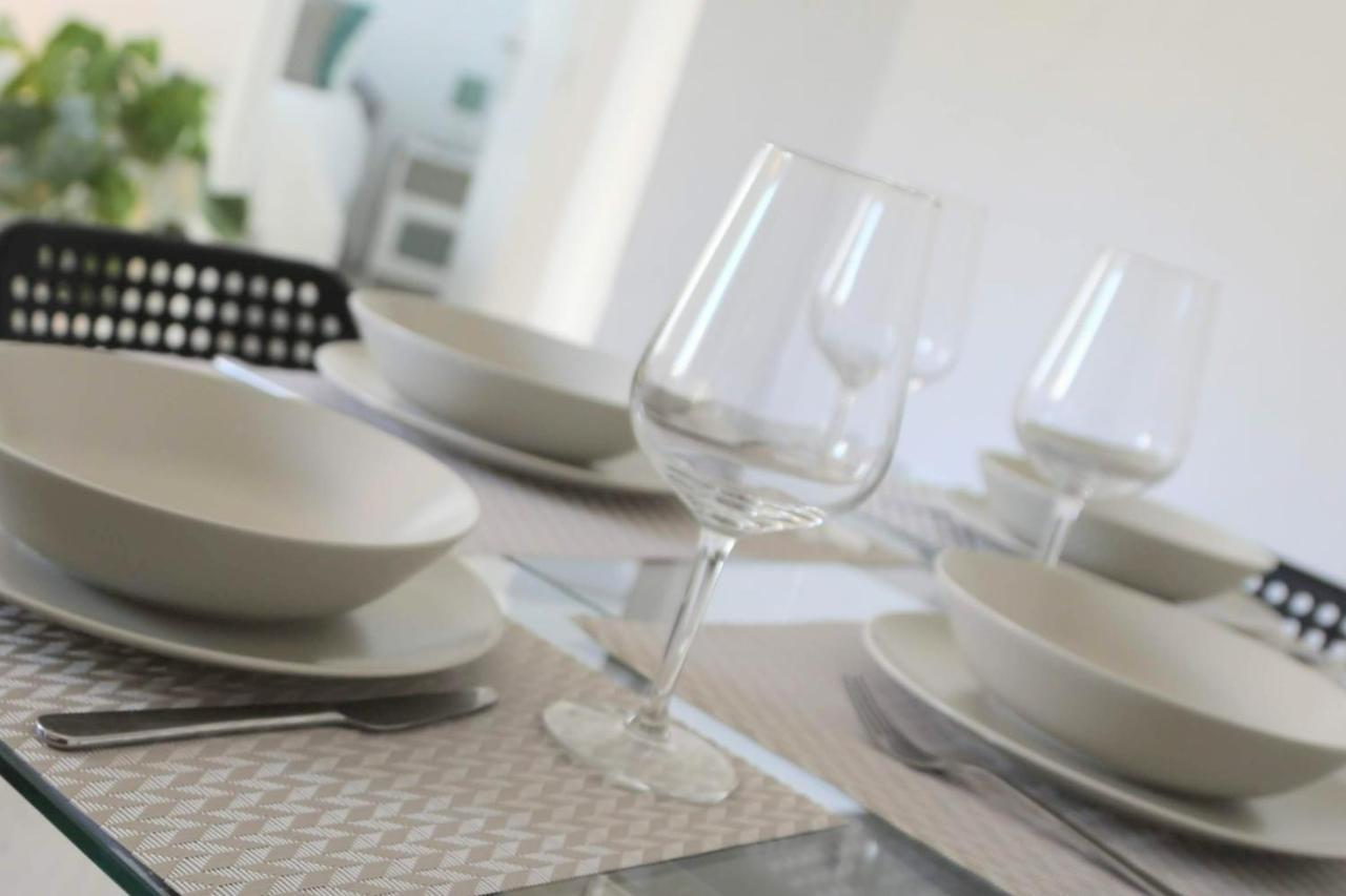 Fedriani Bright And Cosy Apartment Sevilla Eksteriør billede